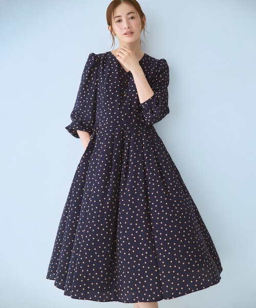 TOCCA(トッカ)の「TWILIGHT DOTS ドレス(ワンピース・レディース・ネイビー系5・00/0/2/4/6)」の1枚目の写真