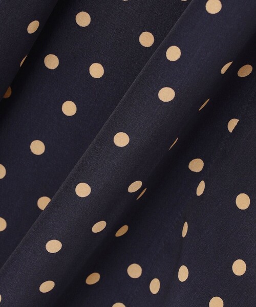 TOCCA(トッカ)の「TWILIGHT DOTS ドレス(ワンピース・レディース・ネイビー系5・00/0/2/4/6)」の13枚目の写真
