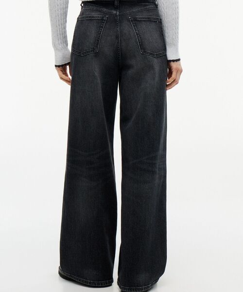 tommy jeans(トミー ジーンズ)の「ハイウエストワイドデニム(デニムパンツ・レディース・ブラック・27inch/26inch)」の5枚目の写真