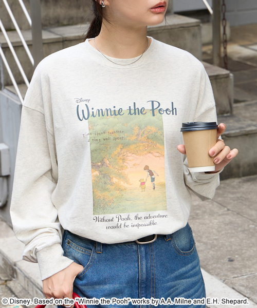 Disney(ディズニー)の「【別注】Disney / くまのプーさん / ヴィンテージフォトプリントロンT(Tシャツ/カットソー・レディース・ダークブラウン/アイボリー/ブラック系/オートミール/スミクロ・M/L)」の5枚目の写真