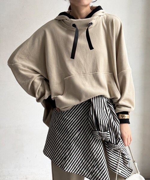 DouDou（ドゥドゥ）の「【WEB限定/セットアップ可能】フリースフーディー（Tシャツ/カットソー・レディース・グレイッシュベージュ/ホワイト系その他・FREE）」の7枚目の写真
