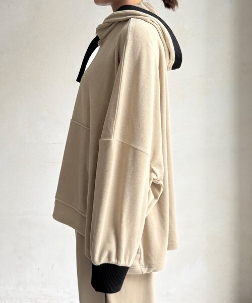 DouDou（ドゥドゥ）の「【WEB限定/セットアップ可能】フリースフーディー（Tシャツ/カットソー・レディース・グレイッシュベージュ/ホワイト系その他・FREE）」の11枚目の写真