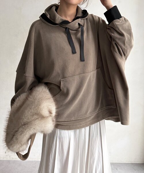 DouDou（ドゥドゥ）の「【WEB限定/セットアップ可能】フリースフーディー（Tシャツ/カットソー・レディース・グレイッシュベージュ/ホワイト系その他・FREE）」の5枚目の写真