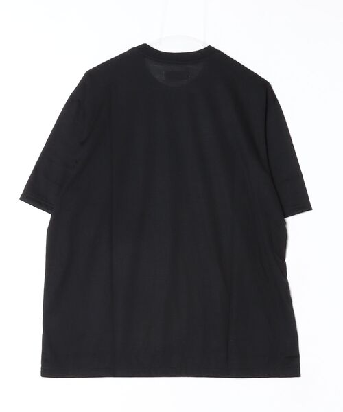 marka（マーカ）の「marka / マーカ：CREW NECK TEE -SUPER 120s WASHABLE WOOL SINGLE JERSEY-：M26A12CS02B[COR]（Tシャツ/カットソー・メンズ・ブラック・2(M)）」の2枚目の写真