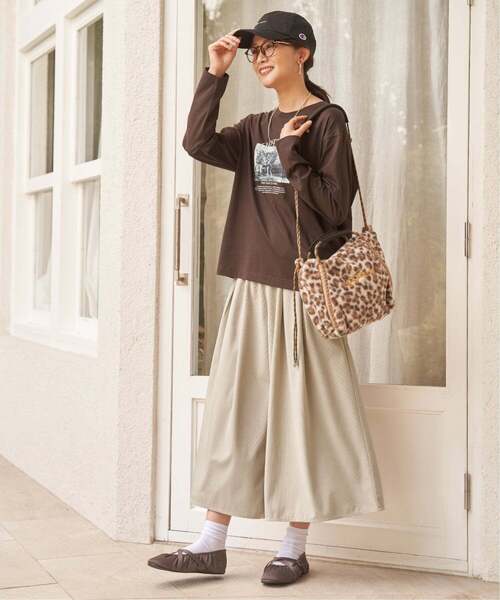 ikka(イッカ)の「変形コールガウチョパンツ(その他パンツ・レディース・ブラウン/オリーブ/チャコール/ブルー/ベージュ・S/L/M)」の13枚目の写真