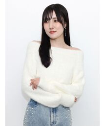 ミニシャギーオフショルニット