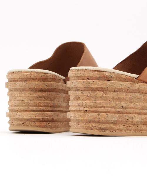 BEAUTY&YOUTH UNITED ARROWS（ビューティーアンドユースユナイテッドアローズ）の「＜LE CRABE ROUGE＞ウエッジソールスライダーサンダル◆（サンダル・レディース・ブラウン/ブラック・37/36/38）」の9枚目の写真