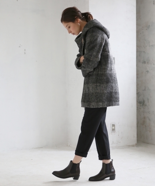 LEPSIM（レプシィム）の「サイドゴアショートブーツ　726311（ブーツ・レディース・ブラック/ダークブラウン/ブラック系その他・MEDIUM/SMALL/LARGE）」の15枚目の写真