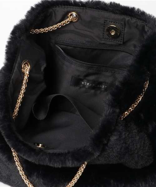 INTERPLANET WINGS（インタープラネットウィング）の「ファータッセルキンチャクバッグ（ショルダーバッグ・レディース・ブラック/ピンクベージュ/ブラウン・フリー）」の7枚目の写真