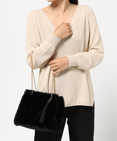 INTERPLANET WINGS（インタープラネットウィング）の「ファータッセルキンチャクバッグ（ショルダーバッグ・レディース・ブラック/ピンクベージュ/ブラウン・フリー）」の11枚目の写真