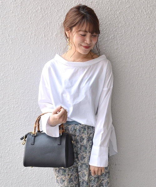 SHIPS（シップス）の「バックボタンビッグシャツ（シャツ/ブラウス・レディース・ベージュ/ライトホワイト/ピンク・ONE SIZE）」の2枚目の写真