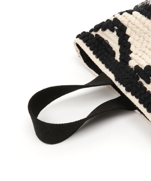 URBAN RESEARCH（アーバンリサーチ）の「UR フリンジバケツバッグ（ハンドバッグ・レディース・カーキ/ブラック・ONE）」の4枚目の写真