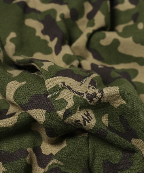 HYSTERIC GLAMOUR（ヒステリックグラマー）の「FLECK WOMAN総柄 タックSWP（スラックス・メンズ・グリーン系カモフラージュ・MEDIUM/SMALL）」の12枚目の写真