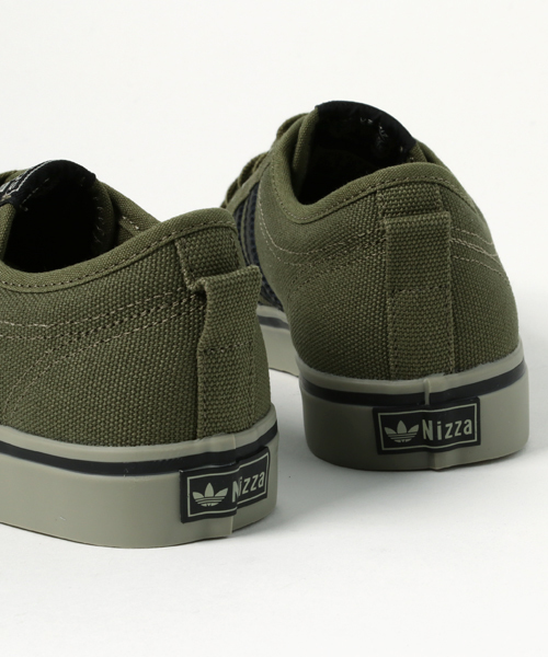 adidas（アディダス）の「オリジナルス ニッツァ [NIZZA]（スニーカー・メンズ・オリーブ・25.0cm/25.5cm/26.0cm/26.5cm/27.0cm/27.5cm/28.0cm/28.5cm/29.0cm/24.5cm/23.5cm/24.0cm/23.0cm/22.5cm/22.0cm）」の4枚目の写真