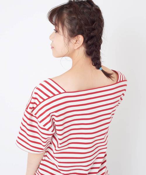 OLIVE des OLIVE（オリーブデオリーブ）の「ボーダースクエアネックT（Tシャツ/カットソー・レディース・レッド/ネイビー/ベージュ・FREE）」の3枚目の写真