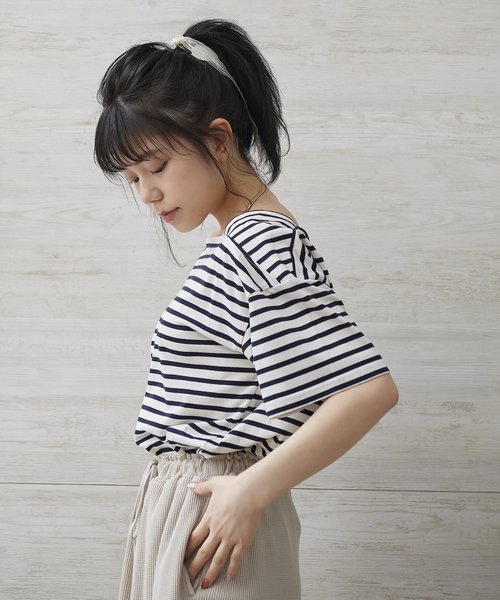 OLIVE des OLIVE（オリーブデオリーブ）の「ボーダースクエアネックT（Tシャツ/カットソー・レディース・レッド/ネイビー/ベージュ・FREE）」の6枚目の写真