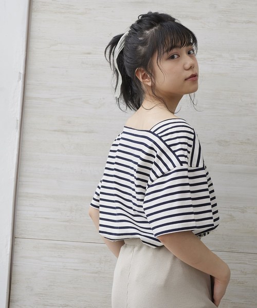 OLIVE des OLIVE（オリーブデオリーブ）の「ボーダースクエアネックT（Tシャツ/カットソー・レディース・レッド/ネイビー/ベージュ・FREE）」の4枚目の写真