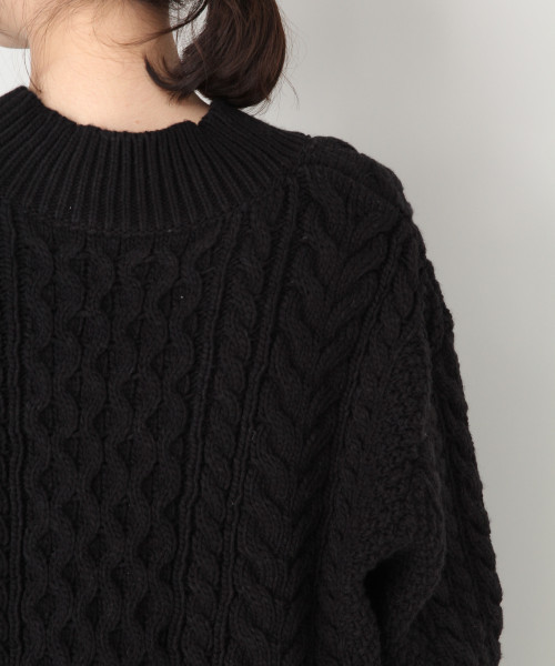LOWRYS FARM（ローリーズファーム）の「３Ｇケーブルハイネック　805094（ニット/セーター・レディース・オフホワイト/ブラック/ベージュ/カーキ・MEDIUM/LARGE）」の13枚目の写真