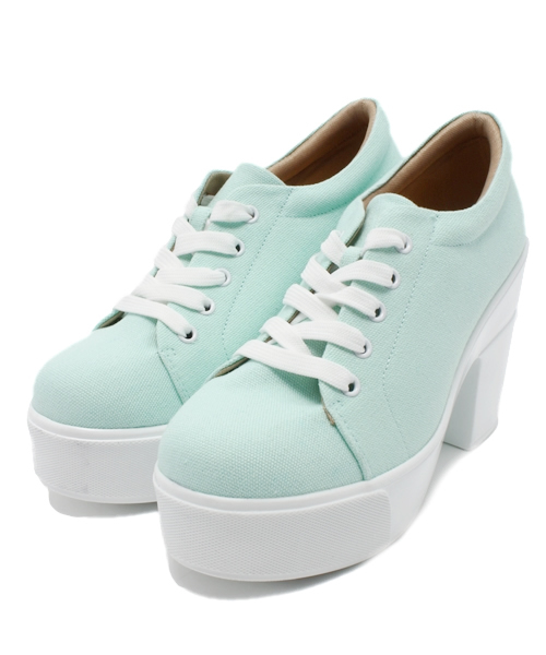 WEGO（ウィゴー）の「WEGO/厚底ヒールシューズ（スニーカー・レディース・ホワイト/ブラック/グリーン/サックスブルー/ピンク・23.5/24.5）」の4枚目の写真