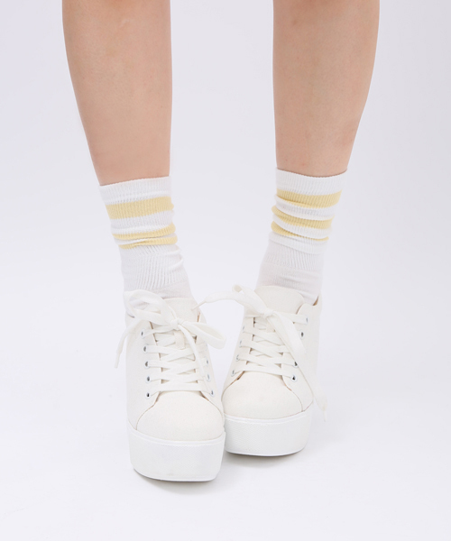 WEGO（ウィゴー）の「WEGO/厚底ヒールシューズ（スニーカー・レディース・ホワイト/ブラック/グリーン/サックスブルー/ピンク・23.5/24.5）」の8枚目の写真