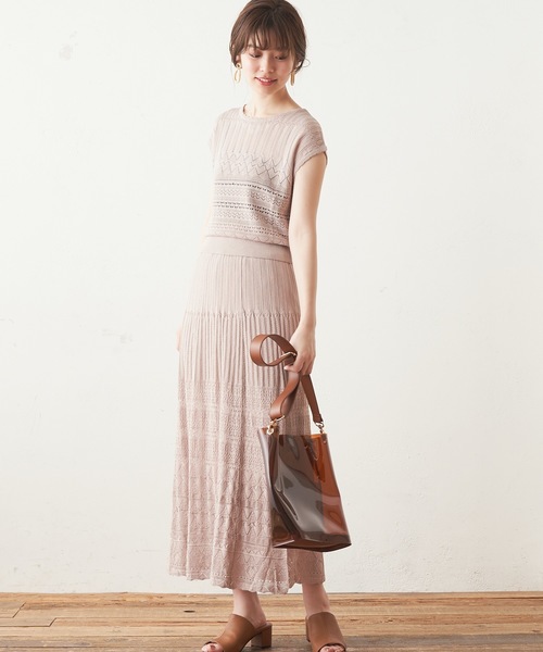 natural couture（ナチュラルクチュール）の「透かし柄ロングフレアスカート（スカート・レディース・ブラック/ベージュ/オフホワイト/オレンジ・FREE）」の4枚目の写真