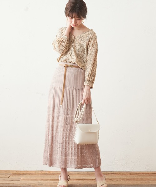 natural couture（ナチュラルクチュール）の「透かし柄ロングフレアスカート（スカート・レディース・ブラック/ベージュ/オフホワイト/オレンジ・FREE）」の7枚目の写真