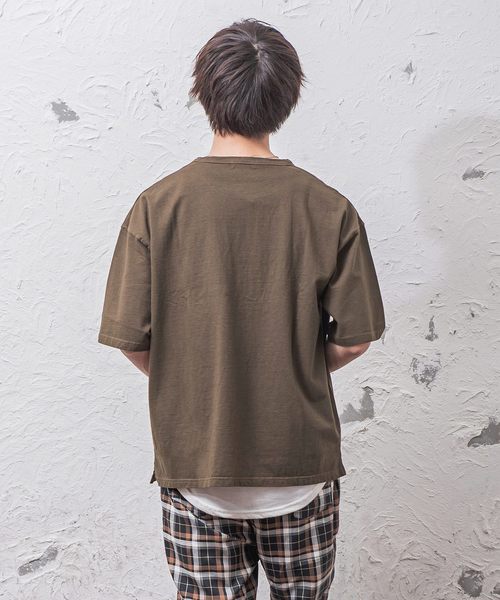 MinoriTY（マイノリティ）の「変な色ポケットビッグTシャツ（Tシャツ/カットソー・メンズ・ブルーグレー/ベージュ/ブルー系その他/ブラウン/グレー/マスタード/ピンク・L/M）」の16枚目の写真