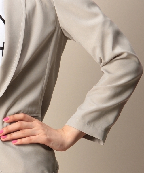 BEAUTY&YOUTH UNITED ARROWS（ビューティーアンドユースユナイテッドアローズ）の「BYTF パイピングジョーゼット8分袖ジャケット ◆（テーラードジャケット・レディース・ベージュ/ネイビー・フリー）」の8枚目の写真