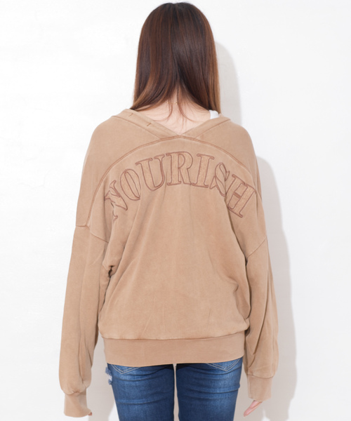 ROGER AND RAW(ロジャーアンドロウ)の「Roger&Raw / V BackロゴZIPカーデ(カーディガン/ボレロ・レディース・ブラック/ブルー/ライトブラウン・M)」の12枚目の写真
