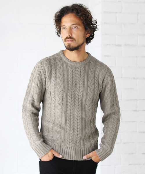SPU（スプ）の「セミワイドシルエットケーブル編みクルーネックニット（ニット/セーター・メンズ・ホワイト系その他/ブラック系その他/ネイビー/インディゴブルー/ブルー/グリーン/カーキ/ベージュ/オフホワイト/ブラック/モカ/ホワイト/レッド系その他/ワイン/キャメル/ブルー系その他/グレー系その他/チャコール/杢グレー/グレー系その他2/ブルーグレー/ベージュ系/テラコッタ・S/M/L/XL）」の10枚目の写真