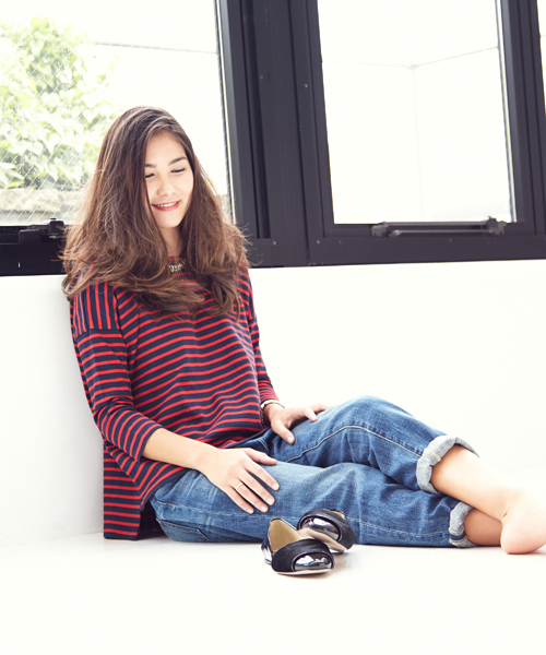 Jewel Changes（ジュエルチェンジズ）の「SACRA/JC BOR P/O 2 / サクラ（Tシャツ/カットソー・レディース・ベージュ/ネイビー・ﾌﾘ-）」の3枚目の写真