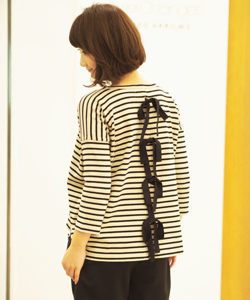 Jewel Changes（ジュエルチェンジズ）の「SACRA/JC BOR P/O 2 / サクラ（Tシャツ/カットソー・レディース・ベージュ/ネイビー・ﾌﾘ-）」の12枚目の写真