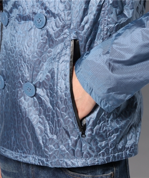 PUMA（プーマ）の「PERFORMANCE PEACOAT - PUMA by MIHARAYASUHIRO（その他アウター・メンズ・ブラック/ブルー・SMALL/LARGE/X-SMALL/X-LARGE/MEDIUM）」の3枚目の写真