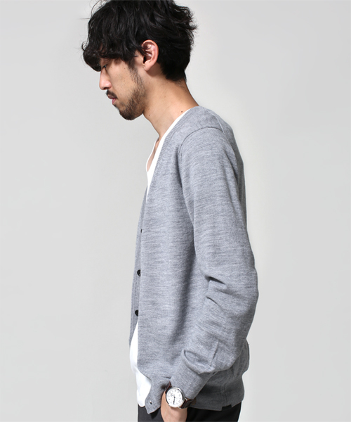 NANO universe（ナノユニバース）の「EXファインメリノカーデ（カーディガン/ボレロ・メンズ・ブラック/トップグレー/グレー系その他/ブルー/ターコイズブルー/ネイビー・SMALL/X-LARGE/MEDIUM/LARGE）」の9枚目の写真