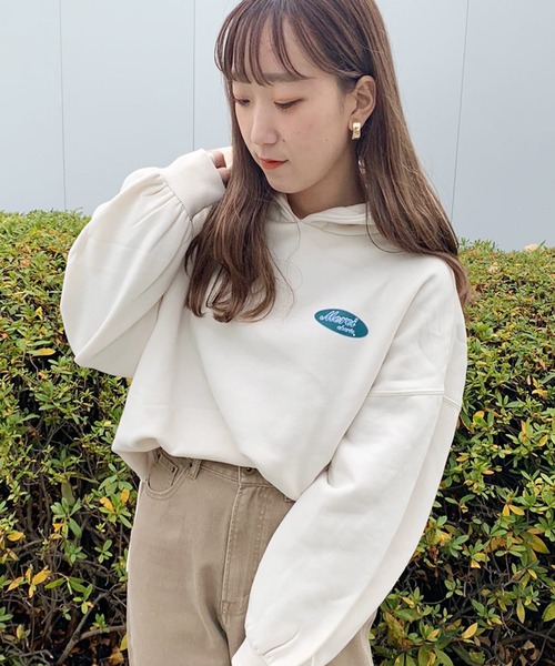 apres jour（アプレジュール）の「アソートプリントフーディー【ZOZOTOWN限定アイテム】（パーカー・レディース・ラベンダー/ライトベージュ/ブラック/その他/アイボリー・フリー）」の2枚目の写真