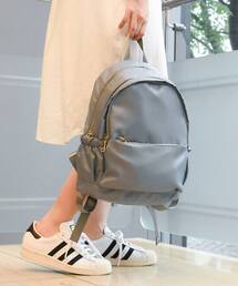 セール ブランド古着 レディースのバックパック リュック シルバー 銀色系 古着通販 Zozoused