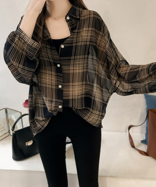 SUGAR BISKET（シュガービスケット）の「シースルーチェックシャツ（シャツ/ブラウス・レディース・ベージュ/ブラック・L/2XL/XL/M）」の6枚目の写真