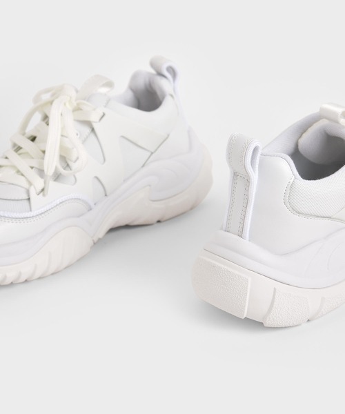 CHARLES & KEITH(チャールズ & キース)の「メッシュ&ネッティング チャンキースニーカー / Mesh & Netting Chunky Sneakers(スニーカー・レディース・アイボリー/シルバー/ホワイト・22.5cm/23cm/23.5cm/24.5cm/25cm/25.5cm)」の5枚目の写真