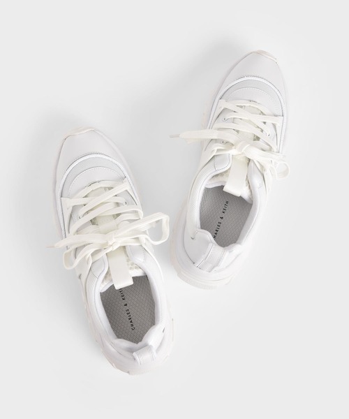 CHARLES & KEITH(チャールズ & キース)の「メッシュ&ネッティング チャンキースニーカー / Mesh & Netting Chunky Sneakers(スニーカー・レディース・アイボリー/シルバー/ホワイト・22.5cm/23cm/23.5cm/24.5cm/25cm/25.5cm)」の7枚目の写真