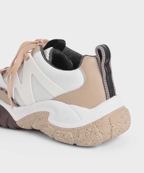 CHARLES & KEITH(チャールズ & キース)の「メッシュ&ネッティング チャンキースニーカー / Mesh & Netting Chunky Sneakers(スニーカー・レディース・アイボリー/シルバー/ホワイト・22.5cm/23cm/23.5cm/24.5cm/25cm/25.5cm)」の9枚目の写真