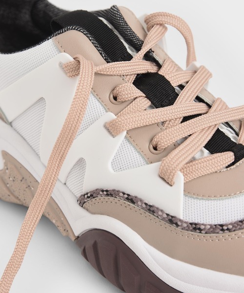 CHARLES & KEITH(チャールズ & キース)の「メッシュ&ネッティング チャンキースニーカー / Mesh & Netting Chunky Sneakers(スニーカー・レディース・アイボリー/シルバー/ホワイト・22.5cm/23cm/23.5cm/24.5cm/25cm/25.5cm)」の10枚目の写真