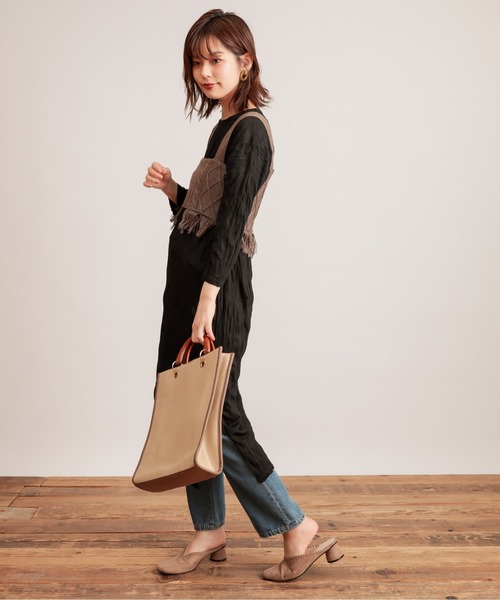 natural couture(ナチュラルクチュール)の「【WEB限定カラー有り】クリンクルカットワンピース+フリンジニットビスチェセット(ワンピース・レディース・ブラック/ブラウン/ベージュ/ライム・FREE)」の5枚目の写真