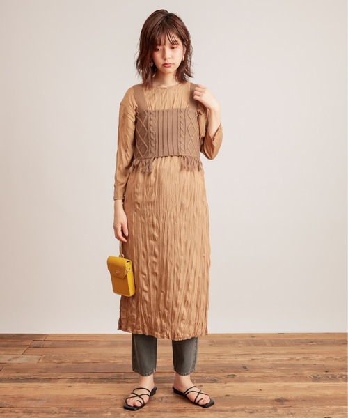natural couture(ナチュラルクチュール)の「【WEB限定カラー有り】クリンクルカットワンピース+フリンジニットビスチェセット(ワンピース・レディース・ブラック/ブラウン/ベージュ/ライム・FREE)」の12枚目の写真