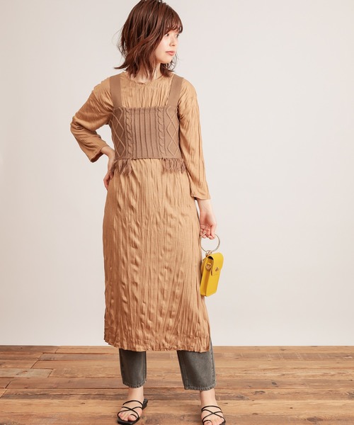 natural couture(ナチュラルクチュール)の「【WEB限定カラー有り】クリンクルカットワンピース+フリンジニットビスチェセット(ワンピース・レディース・ブラック/ブラウン/ベージュ/ライム・FREE)」の11枚目の写真