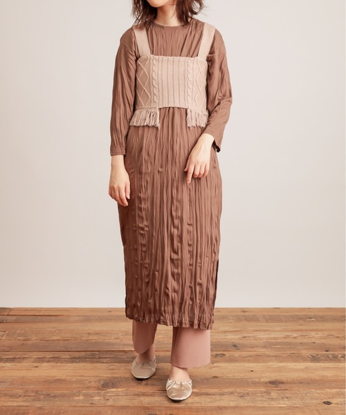 natural couture(ナチュラルクチュール)の「【WEB限定カラー有り】クリンクルカットワンピース+フリンジニットビスチェセット(ワンピース・レディース・ブラック/ブラウン/ベージュ/ライム・FREE)」の17枚目の写真