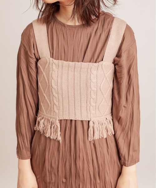 natural couture(ナチュラルクチュール)の「【WEB限定カラー有り】クリンクルカットワンピース+フリンジニットビスチェセット(ワンピース・レディース・ブラック/ブラウン/ベージュ/ライム・FREE)」の20枚目の写真