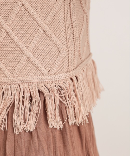 natural couture(ナチュラルクチュール)の「【WEB限定カラー有り】クリンクルカットワンピース+フリンジニットビスチェセット(ワンピース・レディース・ブラック/ブラウン/ベージュ/ライム・FREE)」の22枚目の写真