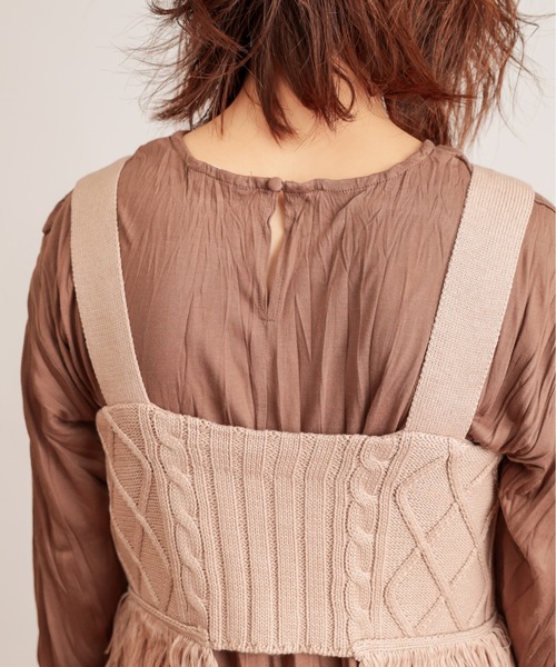 natural couture(ナチュラルクチュール)の「【WEB限定カラー有り】クリンクルカットワンピース+フリンジニットビスチェセット(ワンピース・レディース・ブラック/ブラウン/ベージュ/ライム・FREE)」の21枚目の写真