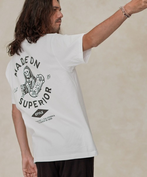 CAMBIO(カンビオ)の「mt6805-Print Tee - Superior(Tシャツ/カットソー・メンズ・ホワイト/グレー/スミクロ・S/M/L/XL)」の2枚目の写真