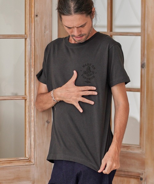 CAMBIO(カンビオ)の「mt6805-Print Tee - Superior(Tシャツ/カットソー・メンズ・ホワイト/グレー/スミクロ・S/M/L/XL)」の17枚目の写真